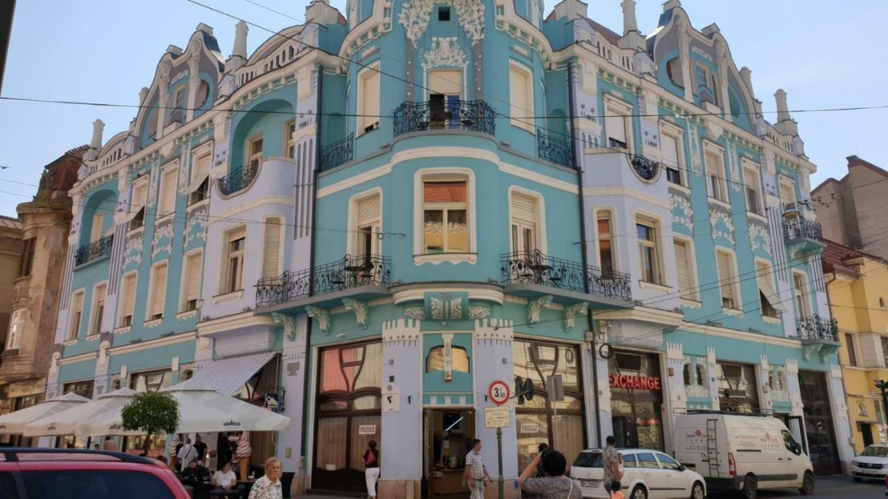 A Piece Of History In Moscovitz Palace Орадеа Екстериор снимка